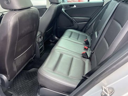 Used 2017 Volkswagen Tiguan Wolfsburg Edition image 11