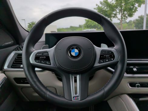 Certified 2026 BMW X6 M60i AWD/4WD image 23