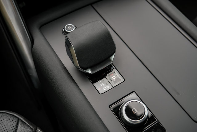 New 2026 Land Rover Discovery Limited Edition AWD/4WD image 33
