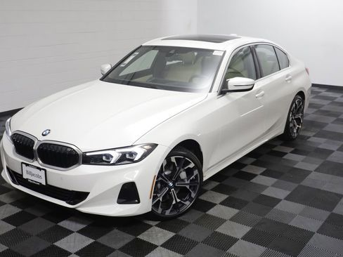 Certified 2025 BMW 330i xDrive Sedan w/ Premium Package AWD/4WD image 2