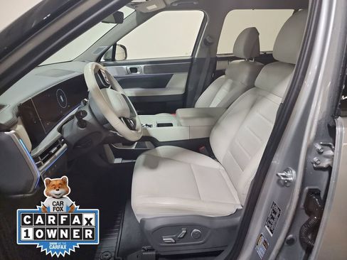 Used 2024 Hyundai Santa Fe Limited image 11