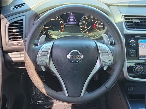 Certified 2018 Nissan Altima 2.5 SR w/ SR Midnight Edition FWD image 24