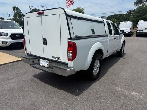 Used 2016 Nissan Frontier SV AWD/4WD image 12