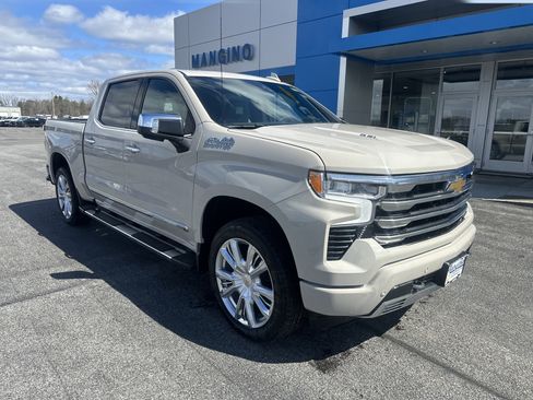 New 2026 Chevrolet Silverado 1500 High Country w/ High Country Premium Package AWD/4WD image 2