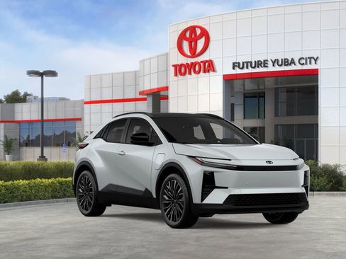 New 2026 Toyota C-HR AWD/4WD image 18