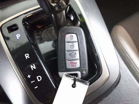 Used 2016 Hyundai Genesis 3.8 image 26