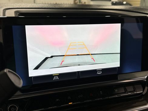 Used 2023 Chevrolet Silverado 1500 LT w/ Protection Package image 9