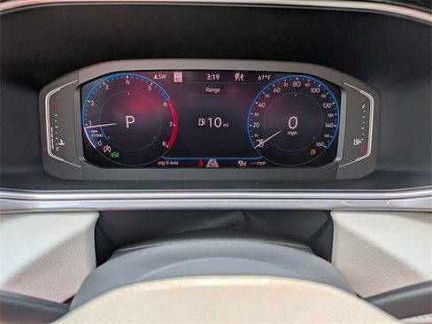 New 2025 Volkswagen Taos SEL image 12