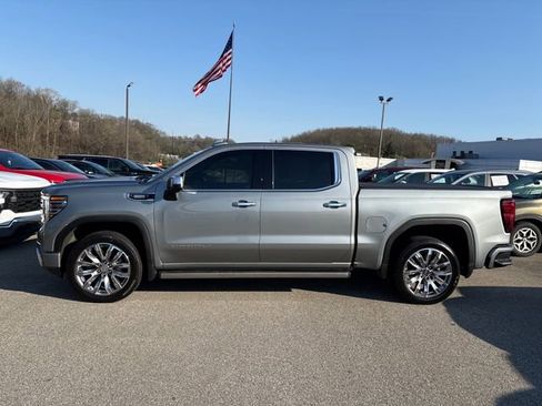 Used 2025 GMC Sierra 1500 Denali w/ Denali Reserve Package AWD/4WD image 2