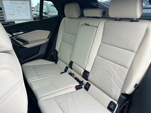 Certified 2025 BMW X2 xDrive28i image 32