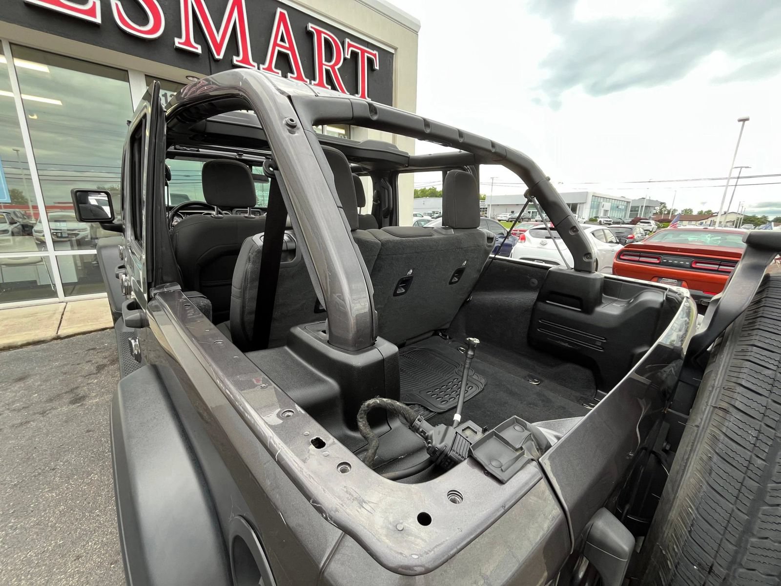 Used 2020 Jeep Wrangler Unlimited Sport S AWD/4WD image 50