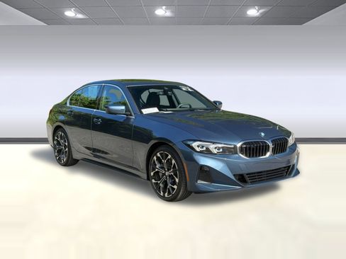 Certified 2025 BMW 330i Sedan RWD image 7