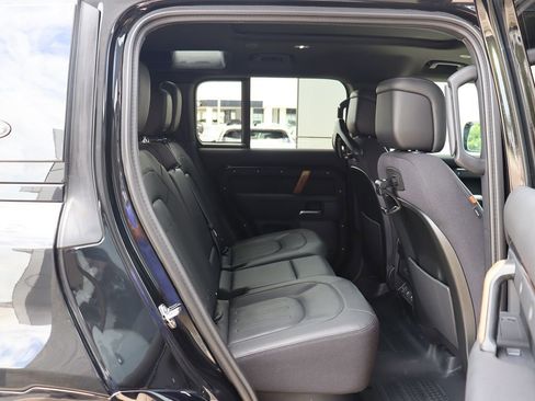 Used 2022 Land Rover Defender 110 X image 44
