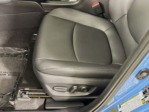 Certified 2026 Toyota Corolla Cross XLE w/ Convenience Package image 18