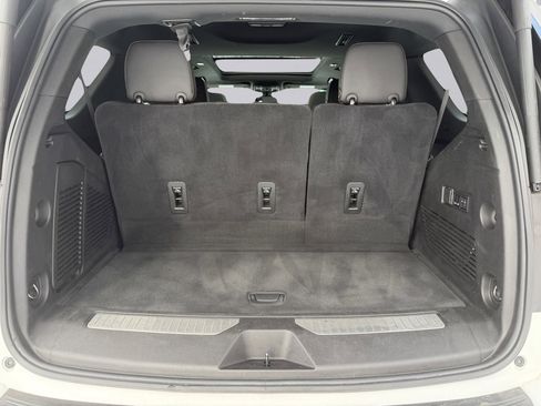 Used 2021 GMC Yukon AT4 w/ Technology Package image 10