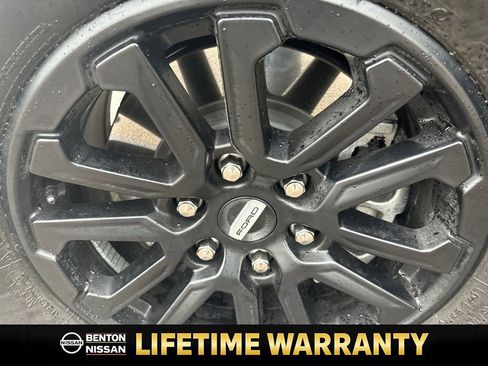 Used 2025 Ford F150 Raptor image 40