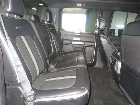 Used 2019 Ford F250 Platinum w/ Platinum Ultimate Package AWD/4WD image 33