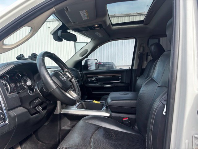 Used 2016 RAM 2500 Laramie w/ Sport Appearance Group AWD/4WD image 10
