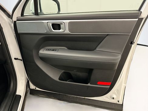 Used 2025 Hyundai Santa Fe SEL image 35