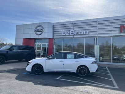 New 2026 Nissan Sentra SR w/ Floor Mat Package