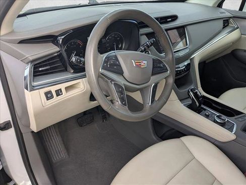 Used 2021 Cadillac XT5 Premium Luxury w/ LPO, Floor Liner Package image 10