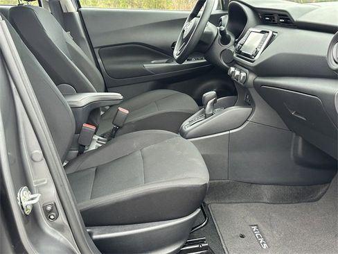 Certified 2024 Nissan Kicks S image 14