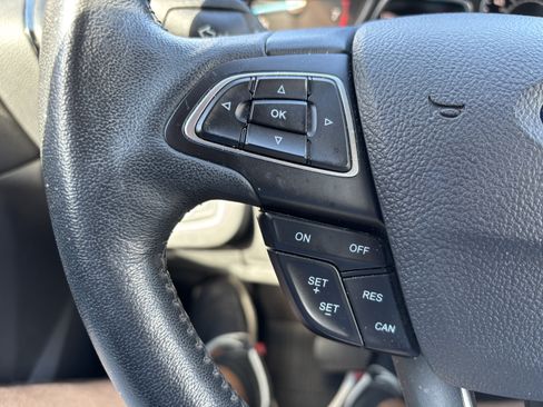 Used 2019 Ford Escape Titanium w/ U9j03 - Titanium Tow Package AWD/4WD image 19