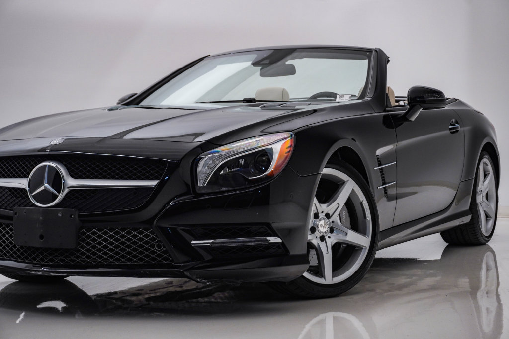 Used 2015 Mercedes-Benz SL 400 image 2