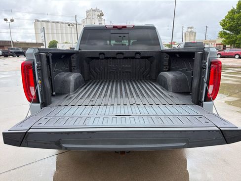 Used 2024 GMC Sierra 1500 Denali AWD/4WD image 11