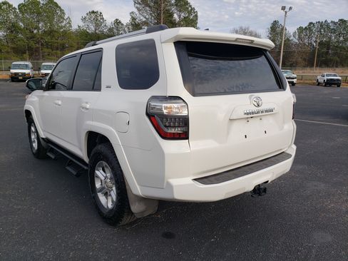 Used 2019 Toyota 4Runner 2WD image 4