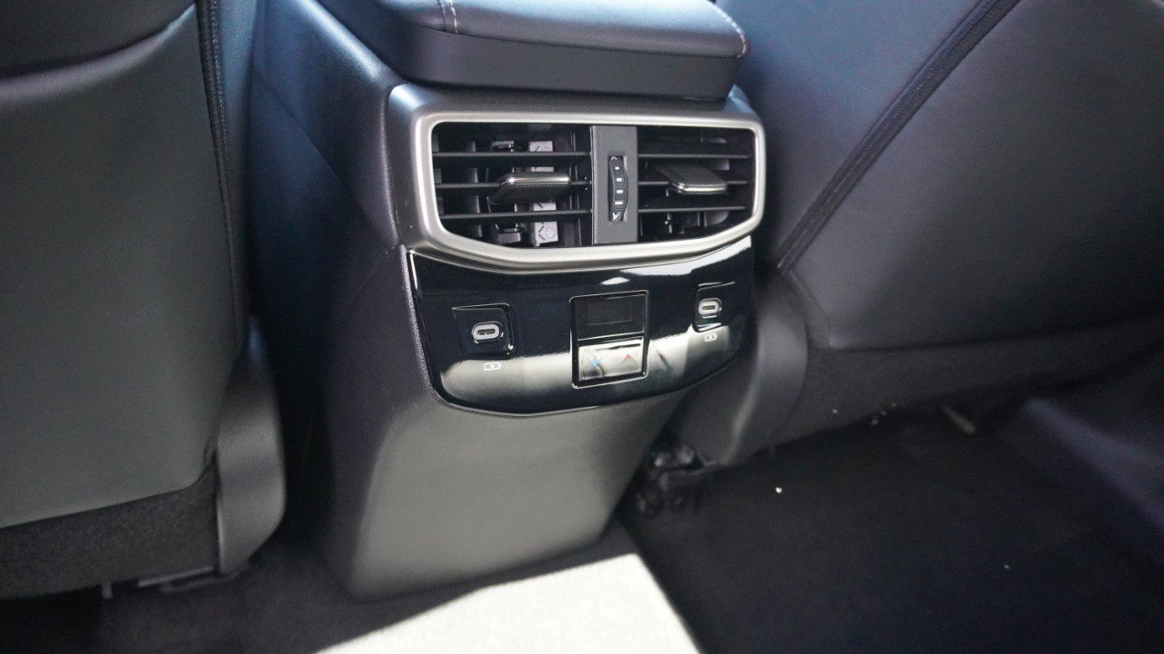 Used 2025 Lexus RX 350 Premium w/ Convenience Package FWD image 17