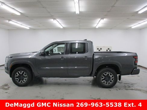 New 2026 Nissan Frontier SV w/ SV Convenience Package image 2