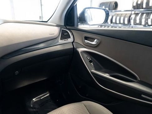Used 2016 Hyundai Santa Fe Sport image 10