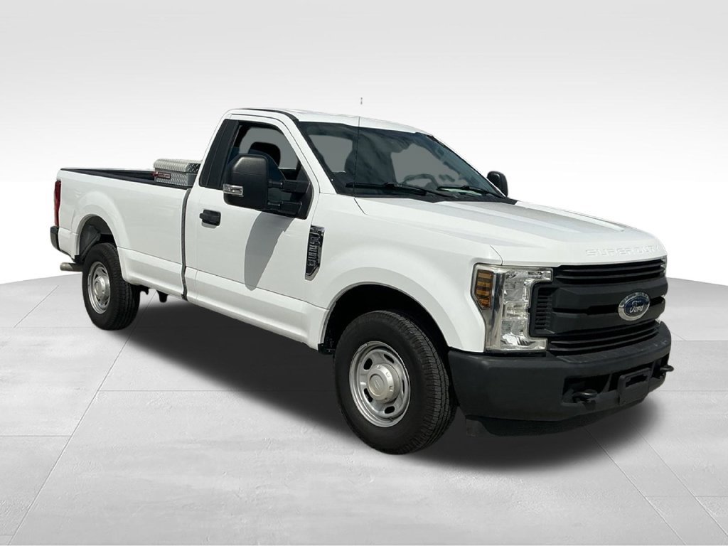Used 2018 Ford F250 XL w/ Power Equipment Group RWD image 9