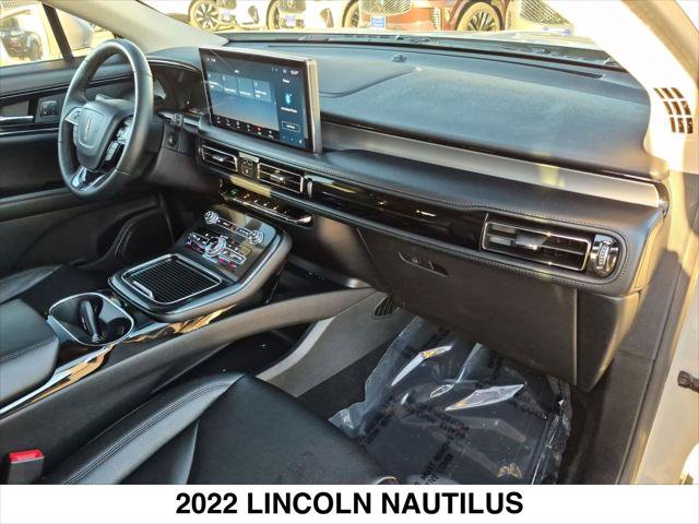 Certified 2022 Lincoln Nautilus FWD w/ Premium Package image 26