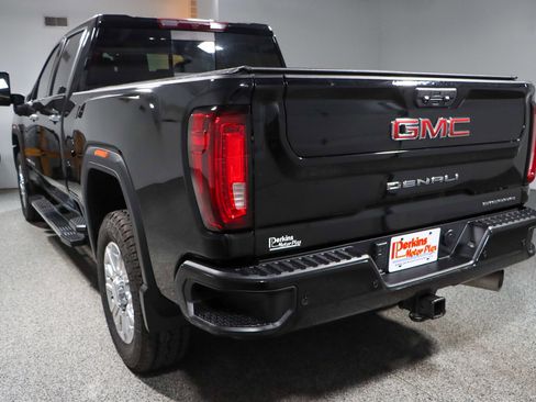 Used 2023 GMC Sierra 2500 Denali image 9