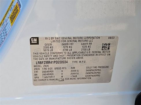 Certified 2023 Buick Envision Preferred w/ Sport Touring Package image 32