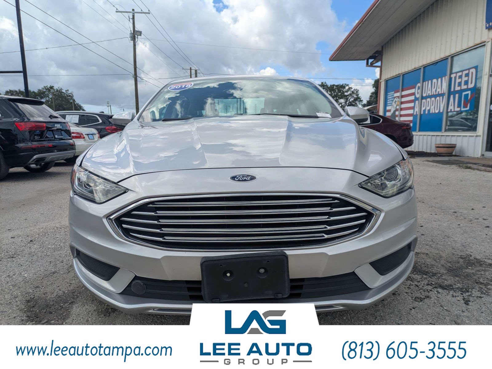 Used 2018 Ford Fusion SE w/ Fusion SE Technology Package FWD image 8