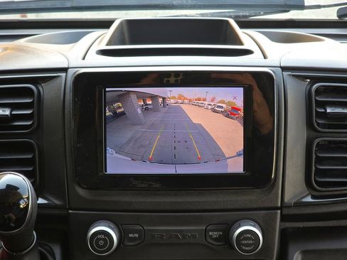 Used 2025 RAM ProMaster 2500 w/ Convenience Group image 30