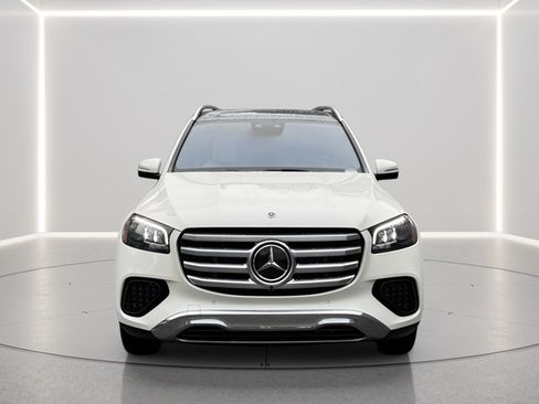 Used 2024 Mercedes-Benz GLS 450 4MATIC image 8