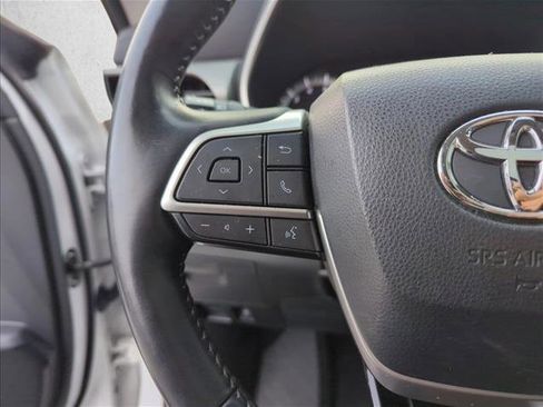 Certified 2022 Toyota Highlander Platinum image 14