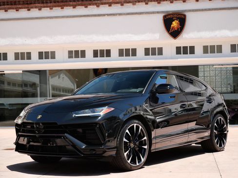 Used 2024 Lamborghini Urus S AWD/4WD image 12
