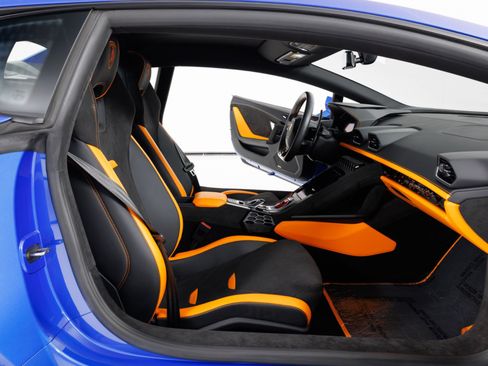 Used 2023 Lamborghini Huracan Tecnica RWD image 37