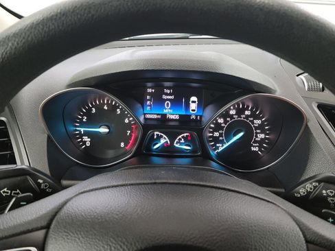 Used 2017 Ford Escape SE w/ SE Cold Weather Package AWD/4WD image 14