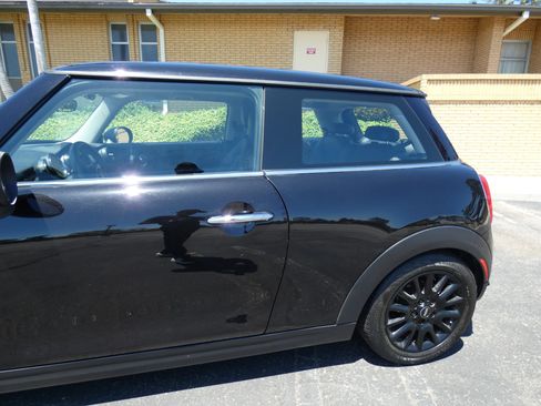 Used 2018 MINI Cooper 2-Door Hardtop FWD image 13