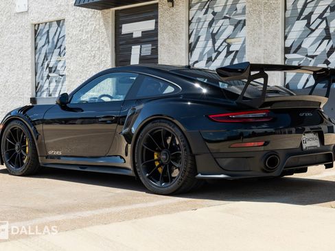 Used 2018 Porsche 911 GT2 RS RWD image 10