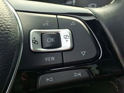 Used 2021 Volkswagen Tiguan SE R-Line image 23