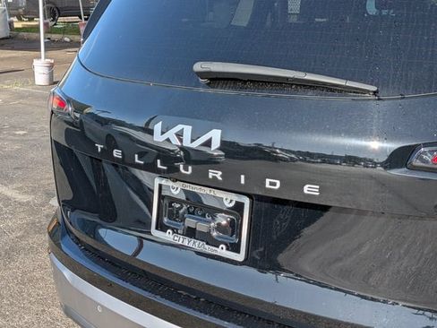 Certified 2025 Kia Telluride SX Prestige AWD/4WD image 13