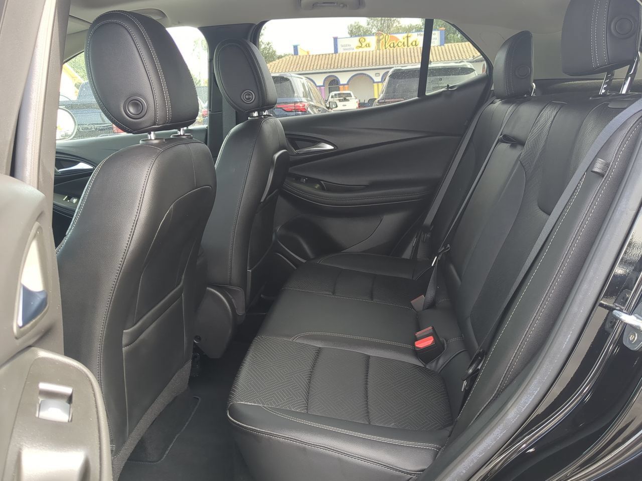 Used 2023 Buick Encore GX Essence w/ Experience Buick Package FWD image 14