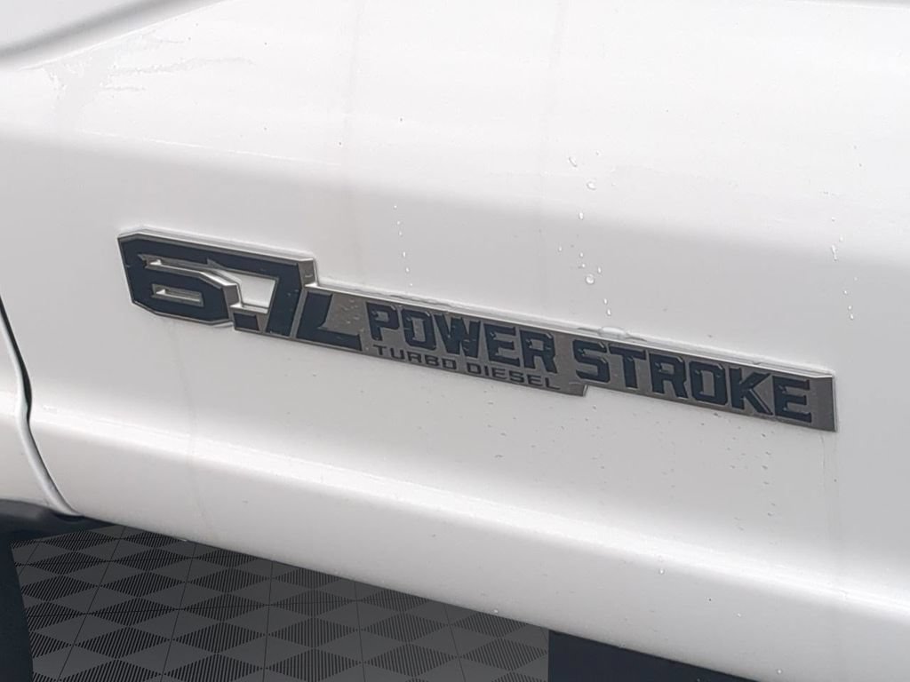 New 2024 Ford F550 4x4 Regular Cab Super Duty image 28